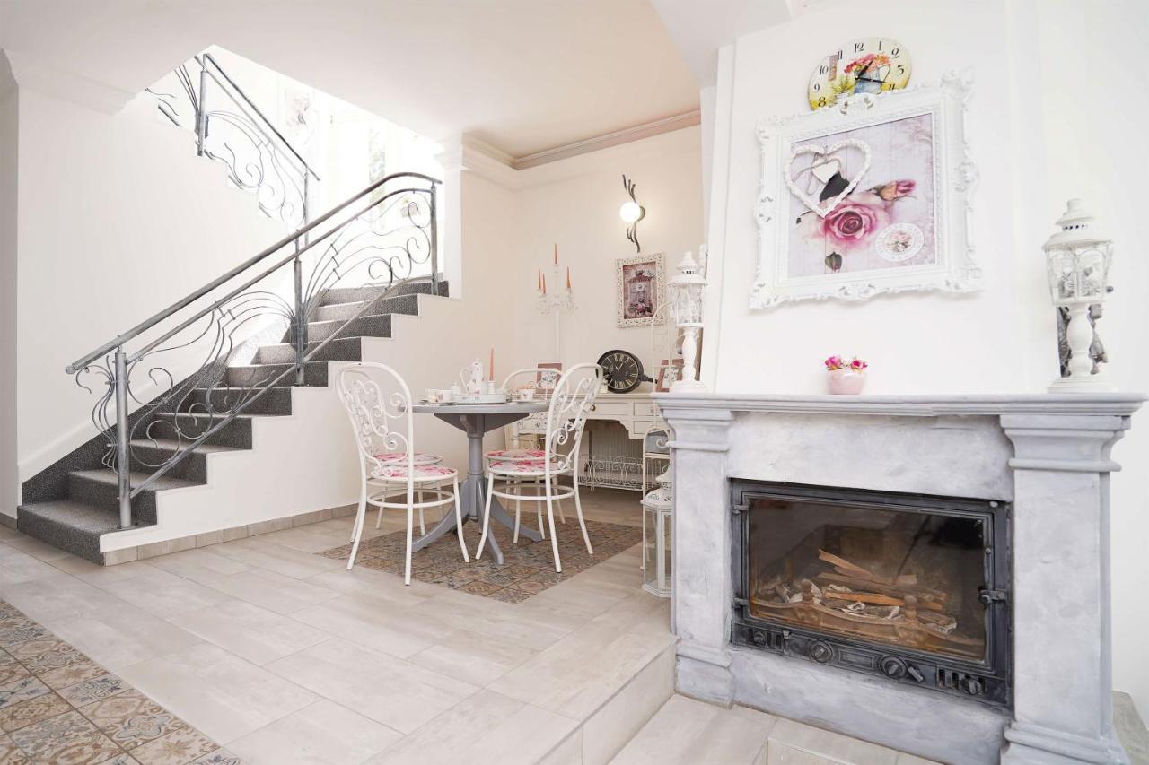 Rose Garden Bed & Breakfast Nyiregyhaza